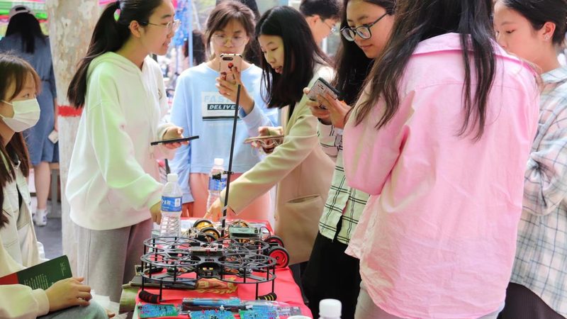 疫情数据可视化：如何助力上海精准防控
